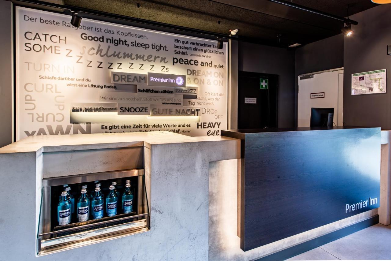 Premier Inn Heidelberg City Bahnstadt エクステリア 写真
